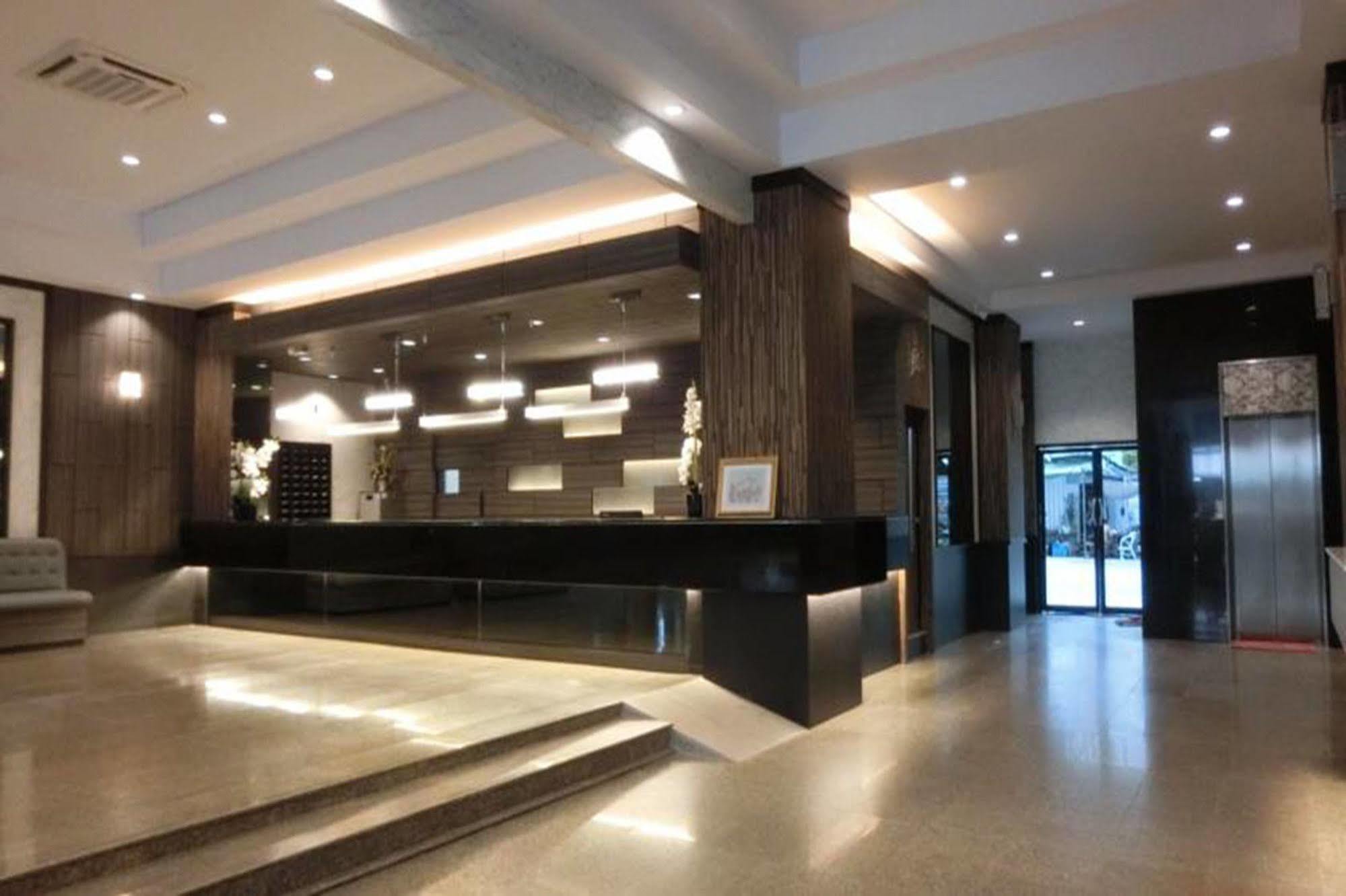 The Grand Day Night Hotel Pattaya Exterior photo